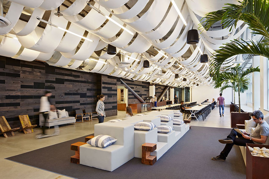 Desain Kantor Paling Keren di Dunia - Desain kantor keren - Dropbox 01