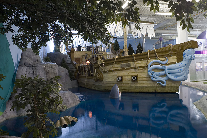 Desain Kantor Paling Keren di Dunia - Desain kantor keren - Inventionland Design Factory 03