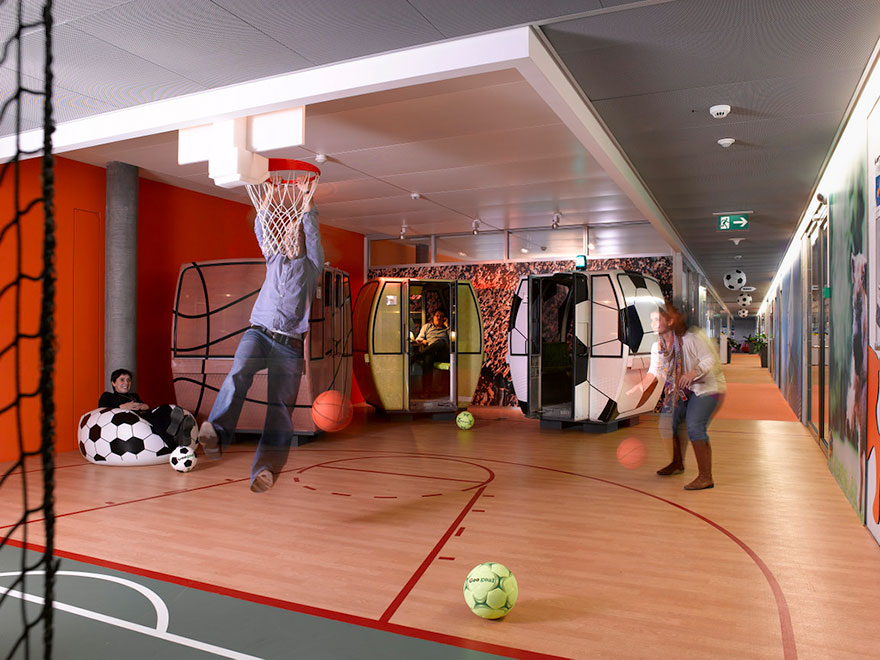Desain Kantor Paling Keren di Dunia - Desain kantor keren - Kantor Google 10