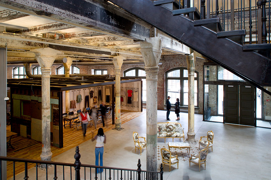 Desain Kantor Paling Keren di Dunia - Desain kantor keren - Urban Outfitters 01