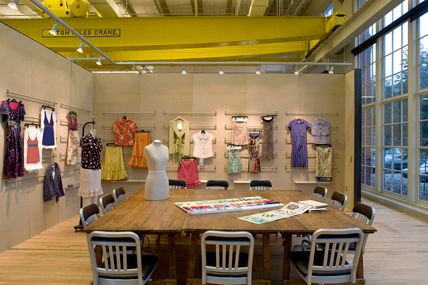 Desain Kantor Paling Keren di Dunia - Desain kantor keren - Urban Outfitters 04