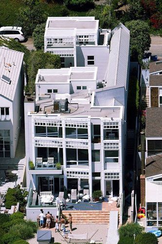 Dustin Hoffman's home in Malibu 2004