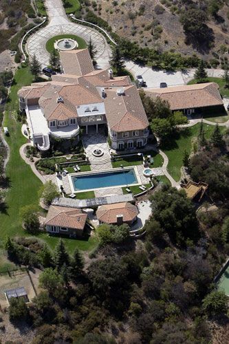 Jamie Foxx's beautiful manor in Hidden Valley 2007