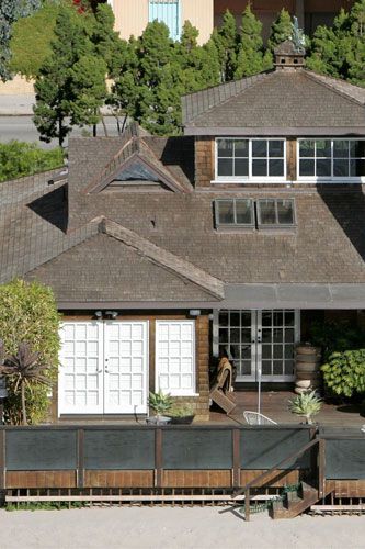 Jennifer Aniston's Malibu home 2007