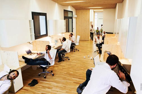 Kontraktor Karawang Jasa Perawatan Gedung dan Kantor - Clean modern office - michael menuet-2