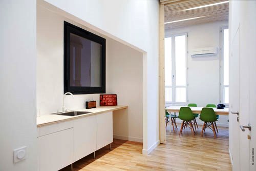 Kontraktor Karawang Jasa Perawatan Gedung dan Kantor - Clean modern office - michael menuet-3