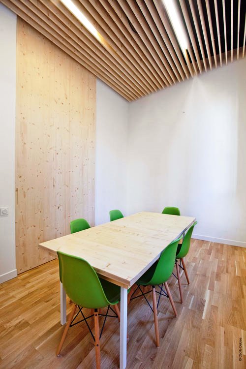 Kontraktor Karawang Jasa Perawatan Gedung dan Kantor - Clean modern office - michael menuet-4