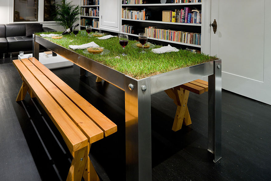 Desain Meja Interior