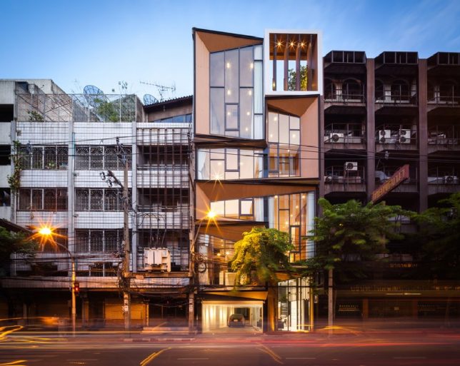Rumah indah hasil renovasi paling dramatis