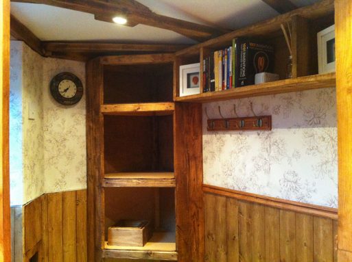 Several steps and Pics about How to Make Your Own Hobbit House