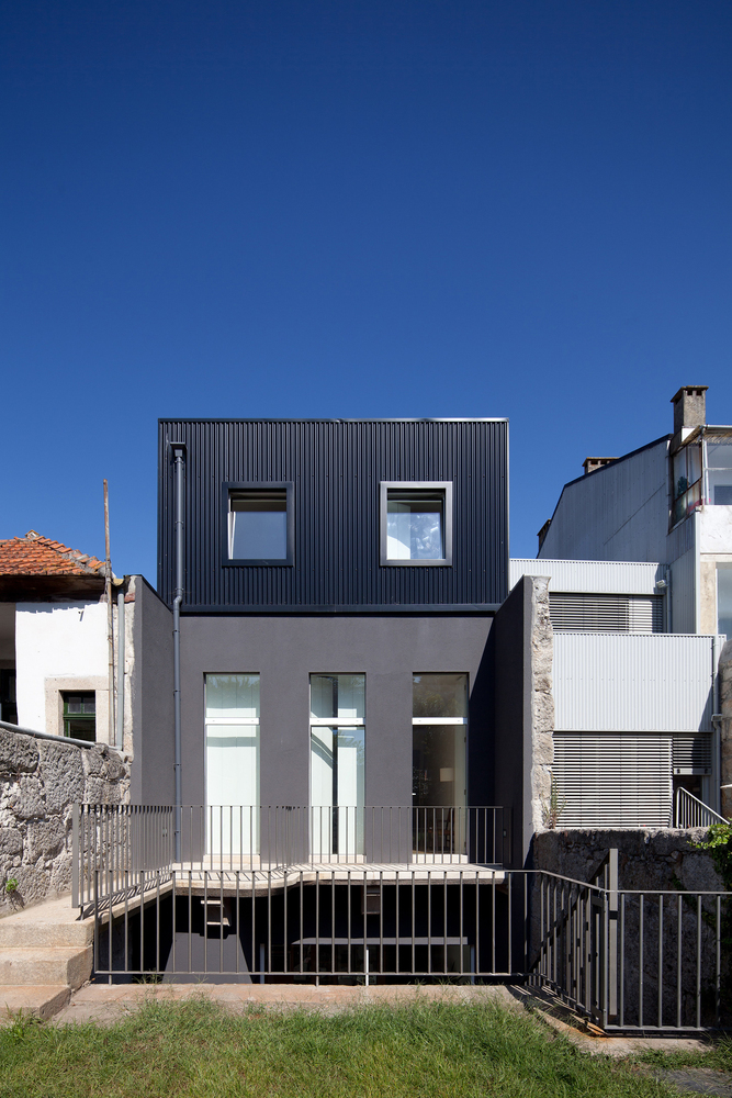 Residential Projects with Metal Facades and Structures
