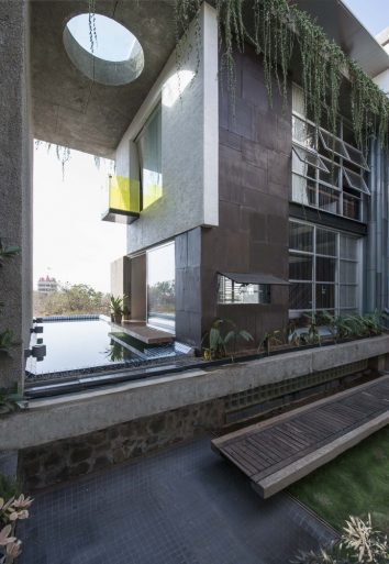 Amazing details using concrete in buildings