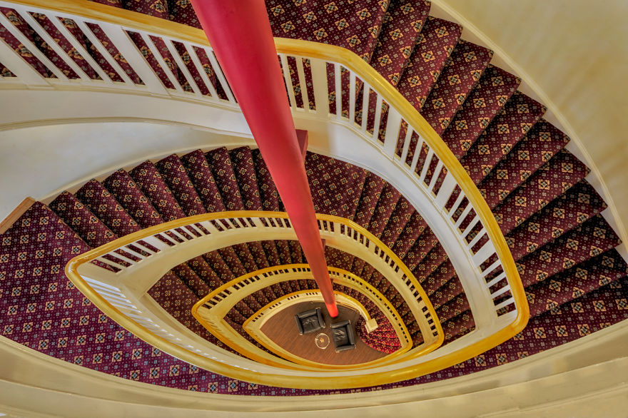 Amazing Spiral Staircase from Classic and Modern