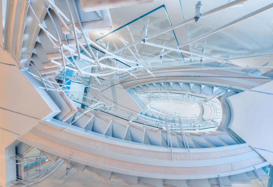 Amazing Spiral Staircase from Classic and Modern