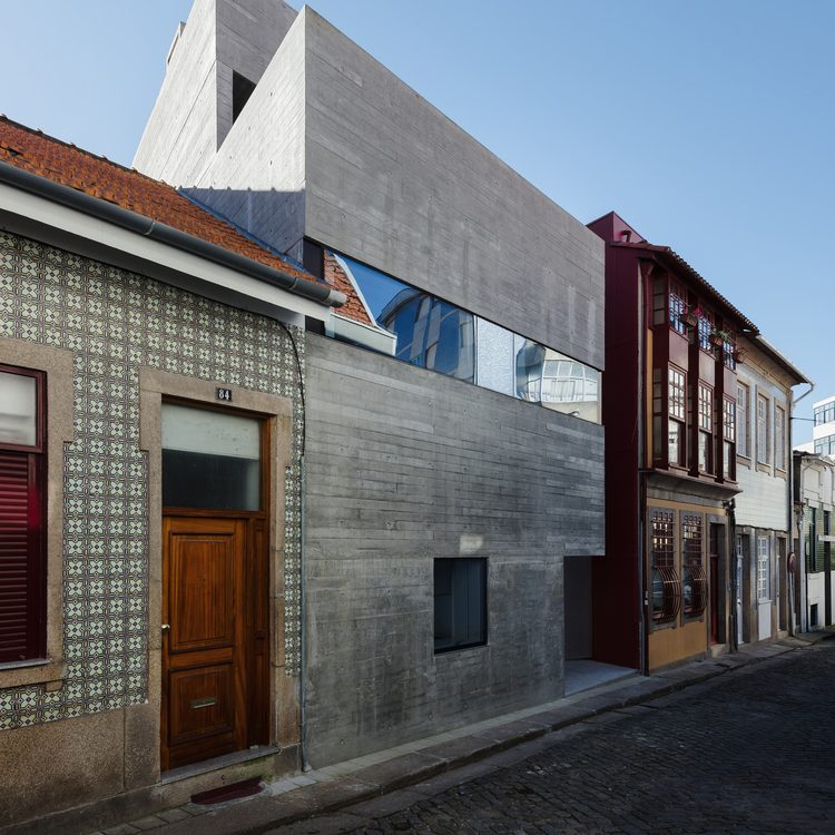 Amazing details using concrete in buildings