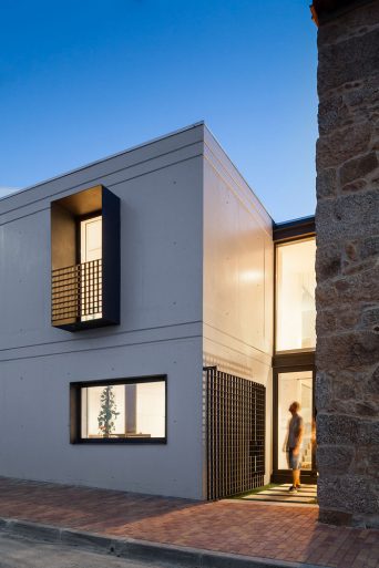 Amazing details using concrete in buildings