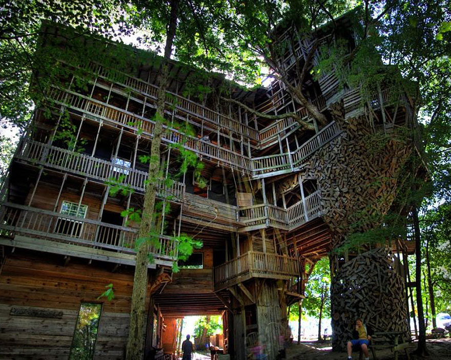 Most Astonishing Treehouses
