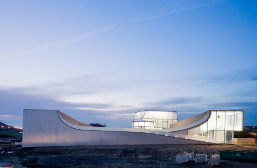 Amazing details using concrete in buildings