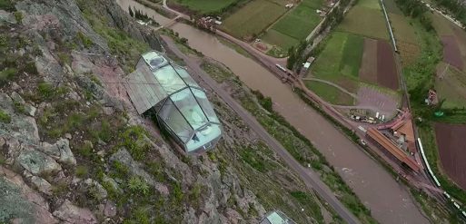 400-feet Sleeping Capsules over Peru’s Sacred Valley