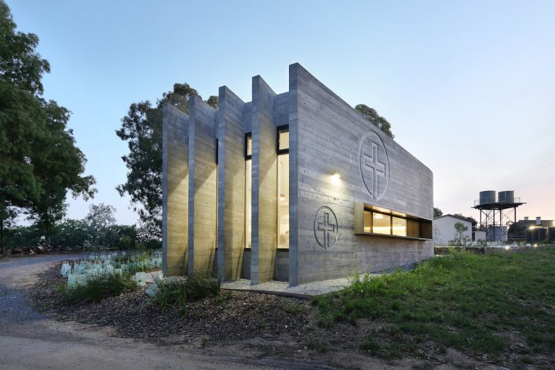 Amazing details using concrete in buildings