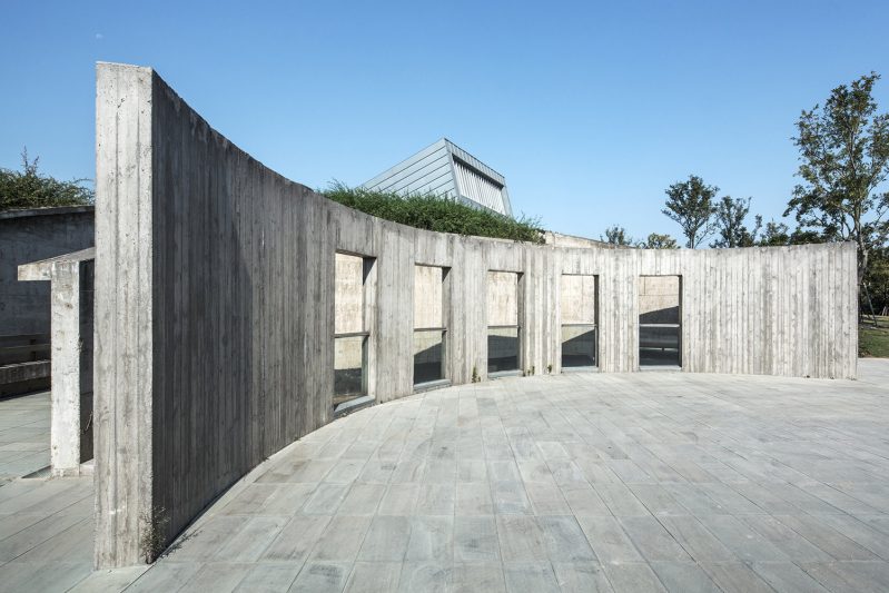 Amazing details using concrete in buildings