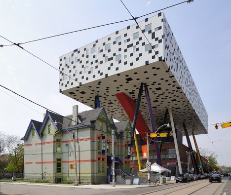 Buildings that Defy the Gravity