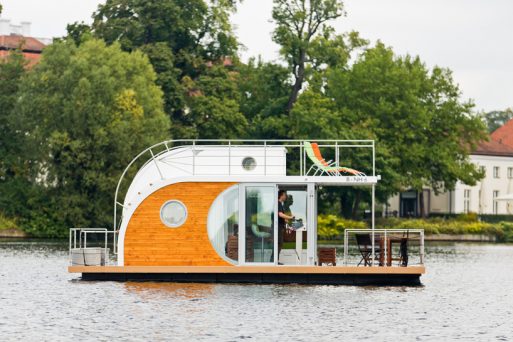 Penginapan Terapung dengan Arsitektur Modern