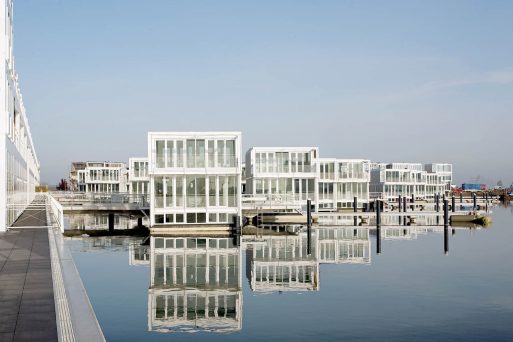 Penginapan Terapung dengan Arsitektur Modern
