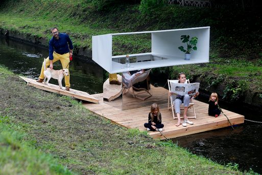 Penginapan Terapung dengan Arsitektur Modern