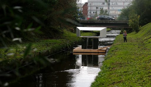 Penginapan Terapung dengan Arsitektur Modern
