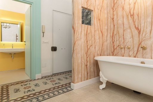 Interior Kamar Mandi Dengan Warna Elegan yang Ngetren