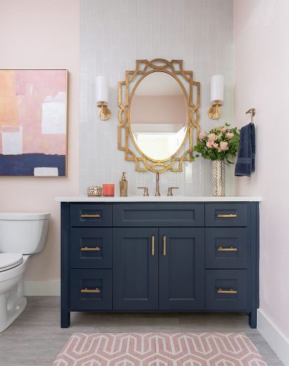 Interior Kamar Mandi Dengan Warna Elegan yang Ngetren