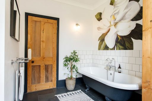 Interior Kamar Mandi Dengan Warna Elegan yang Ngetren