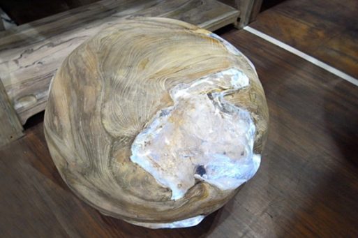 Vernish Epoxi pada Furniture Interior