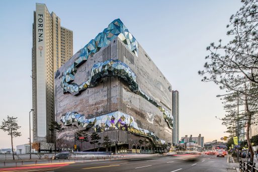 proyek arsitektur landmark oleh OMA
