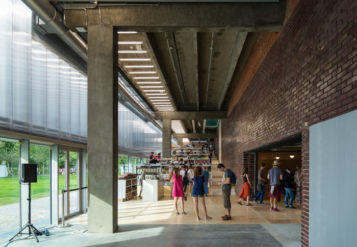 proyek arsitektur landmark oleh OMA