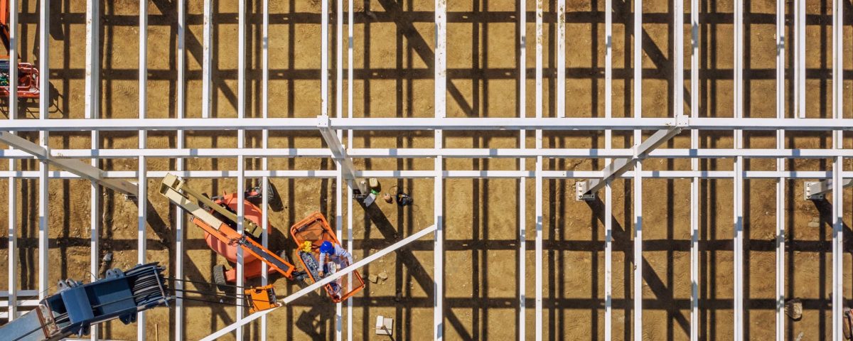 building of metal construction with special machinery